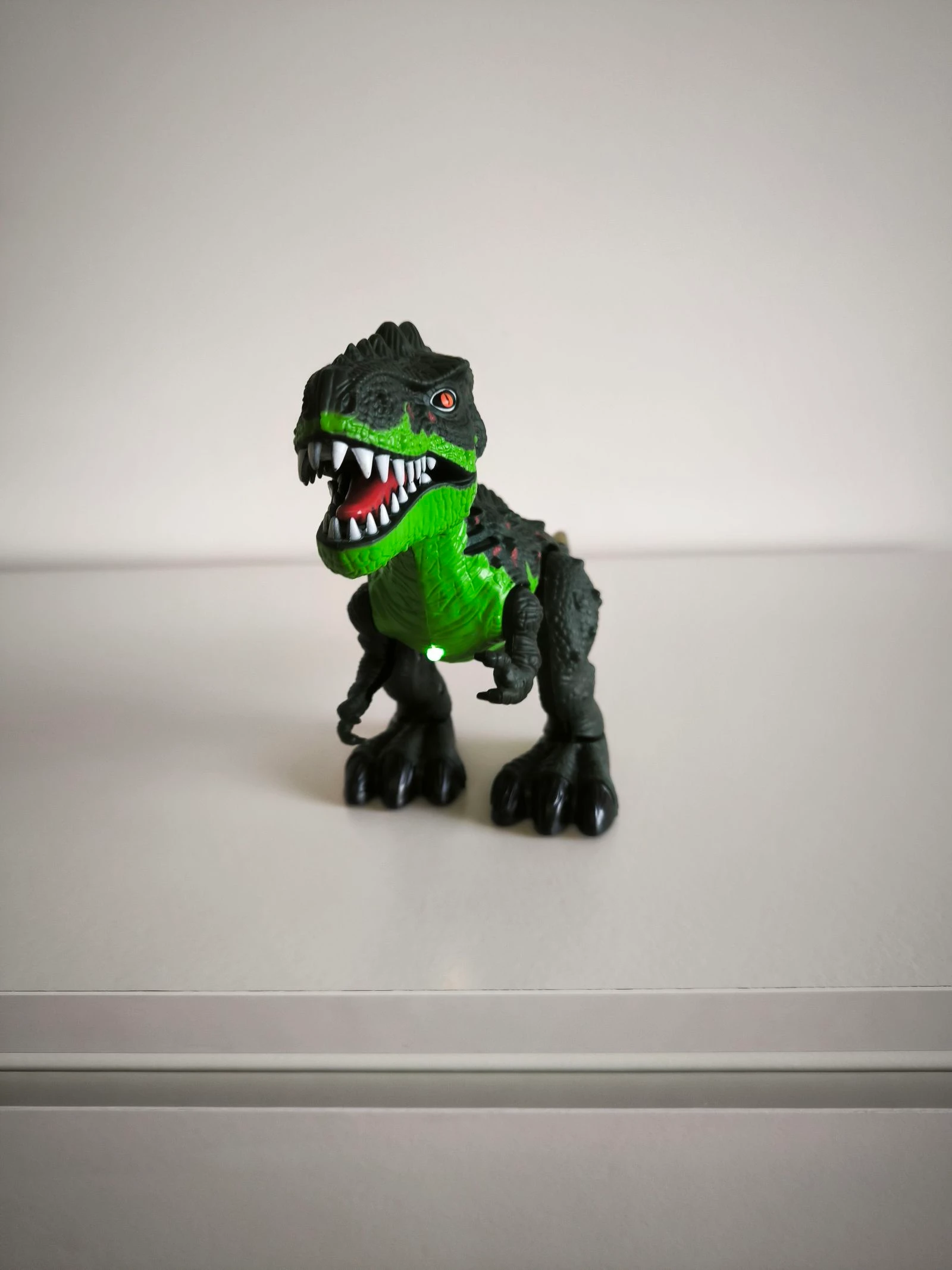 Dinosaurio Interactivo con Luz, Sonido y Movimiento – photo 6